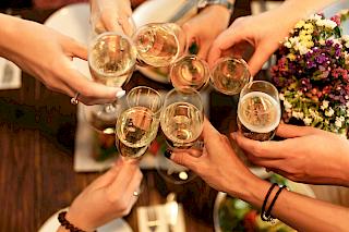 Farbe 4c626d 1200x800